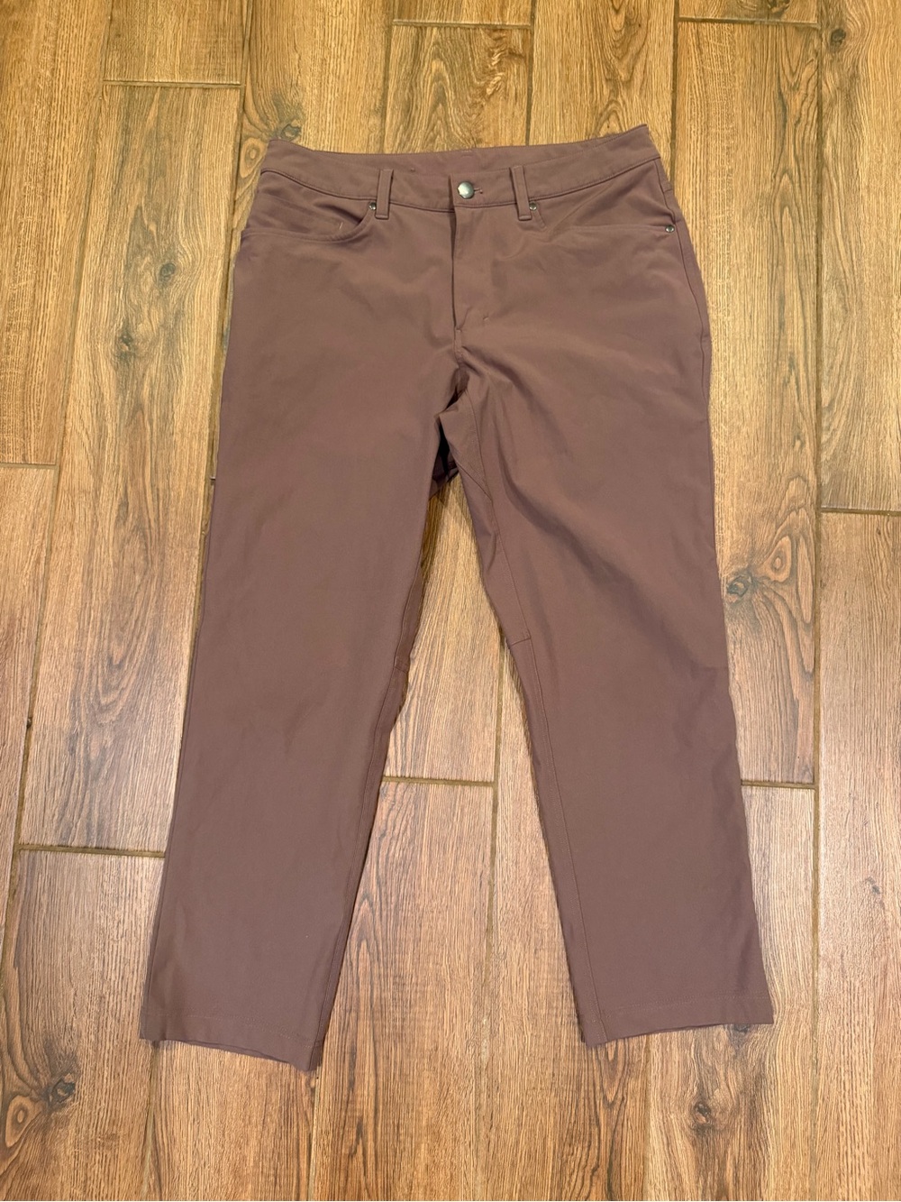 lululemon athletica Men's Straight Chinos in Mauve Brown 31x28